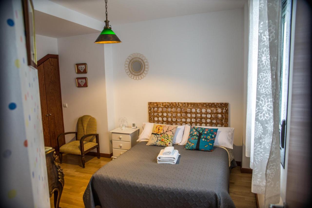 רונדה Habitaciones Independientes Centricas Bano Privado מראה חיצוני תמונה