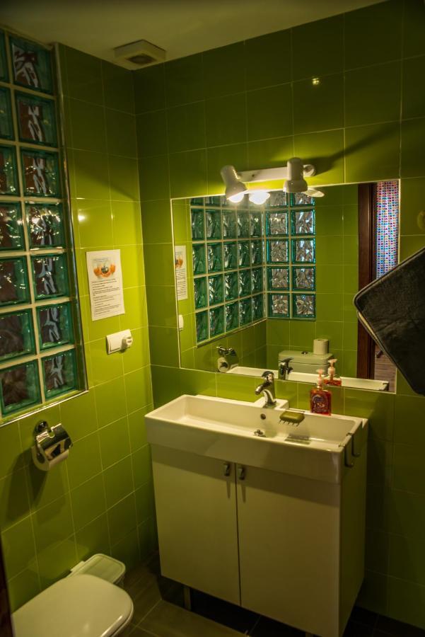רונדה Habitaciones Independientes Centricas Bano Privado מראה חיצוני תמונה